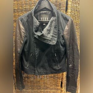 Veda- Womens Jacket- Black, Size: Medium, Zipper